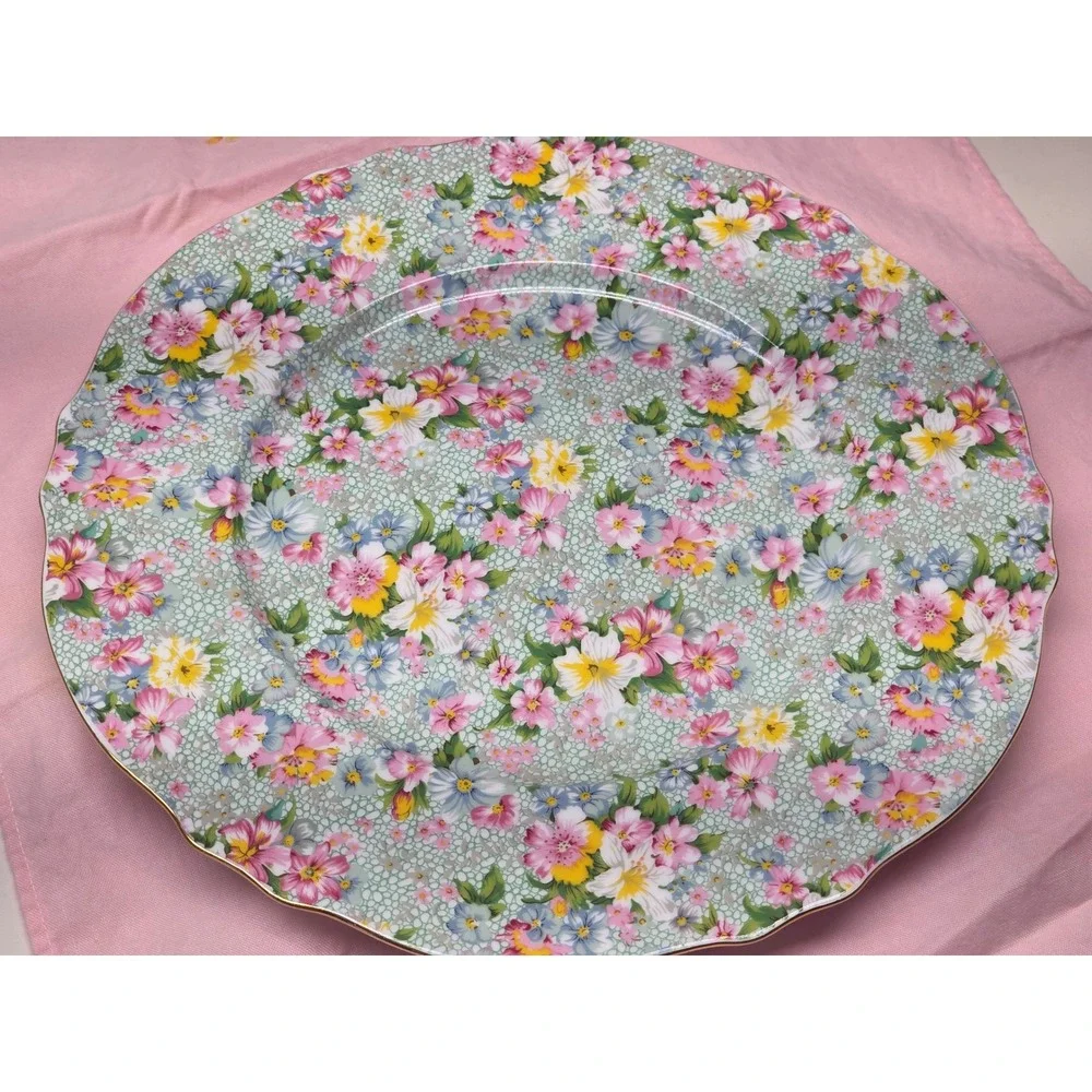 Two's Company Floral Lace Scalloped Edge Decorative Wall Plate Mint Green 10.25